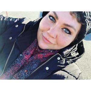 Meet your Posher, Caroline